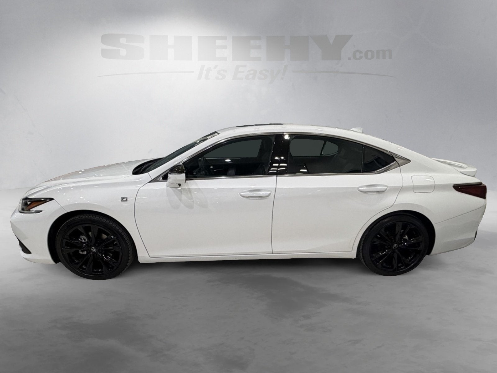 2024 Lexus ES 300h F SPORT Handling