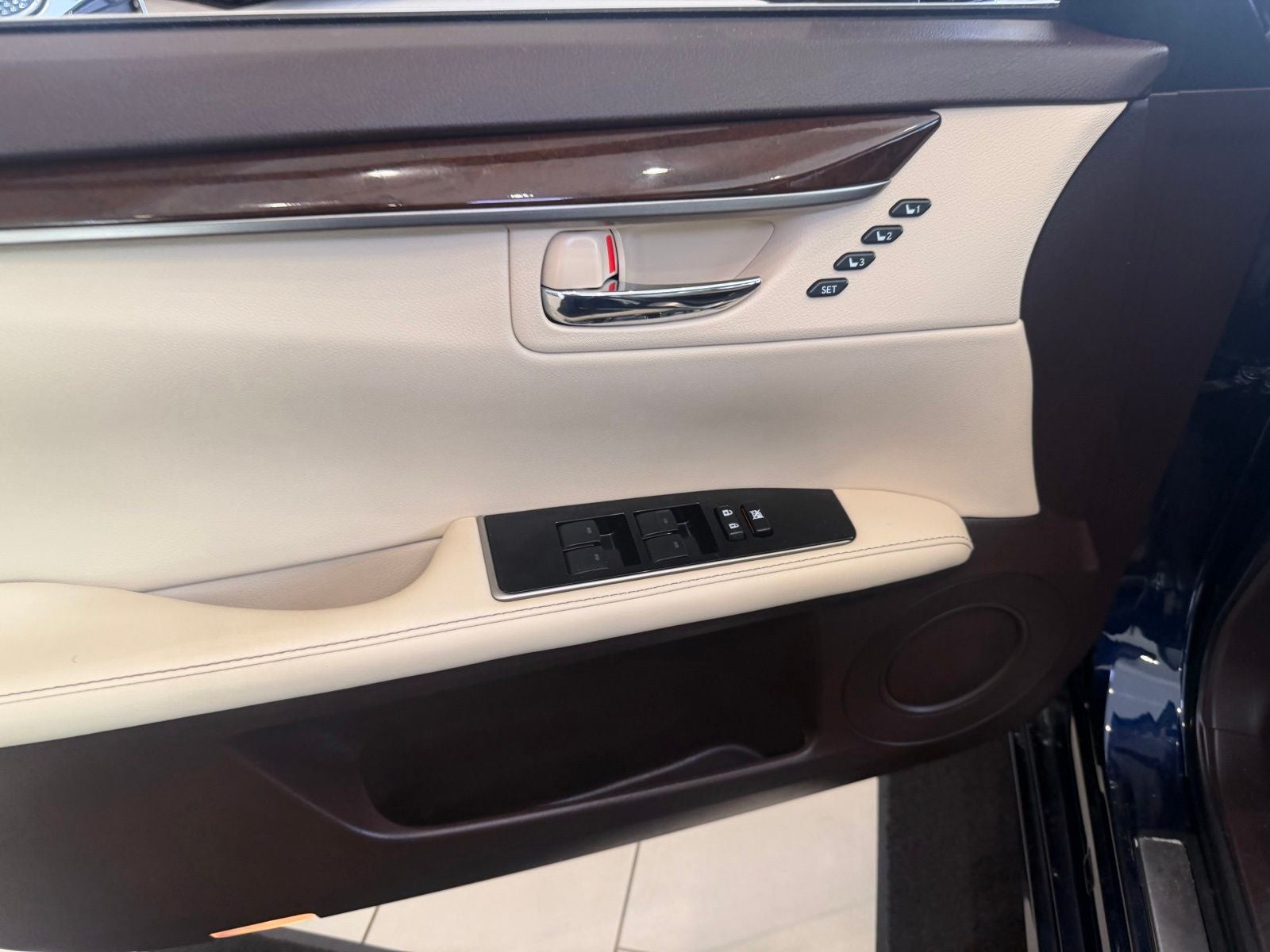 2016 Lexus ES 350