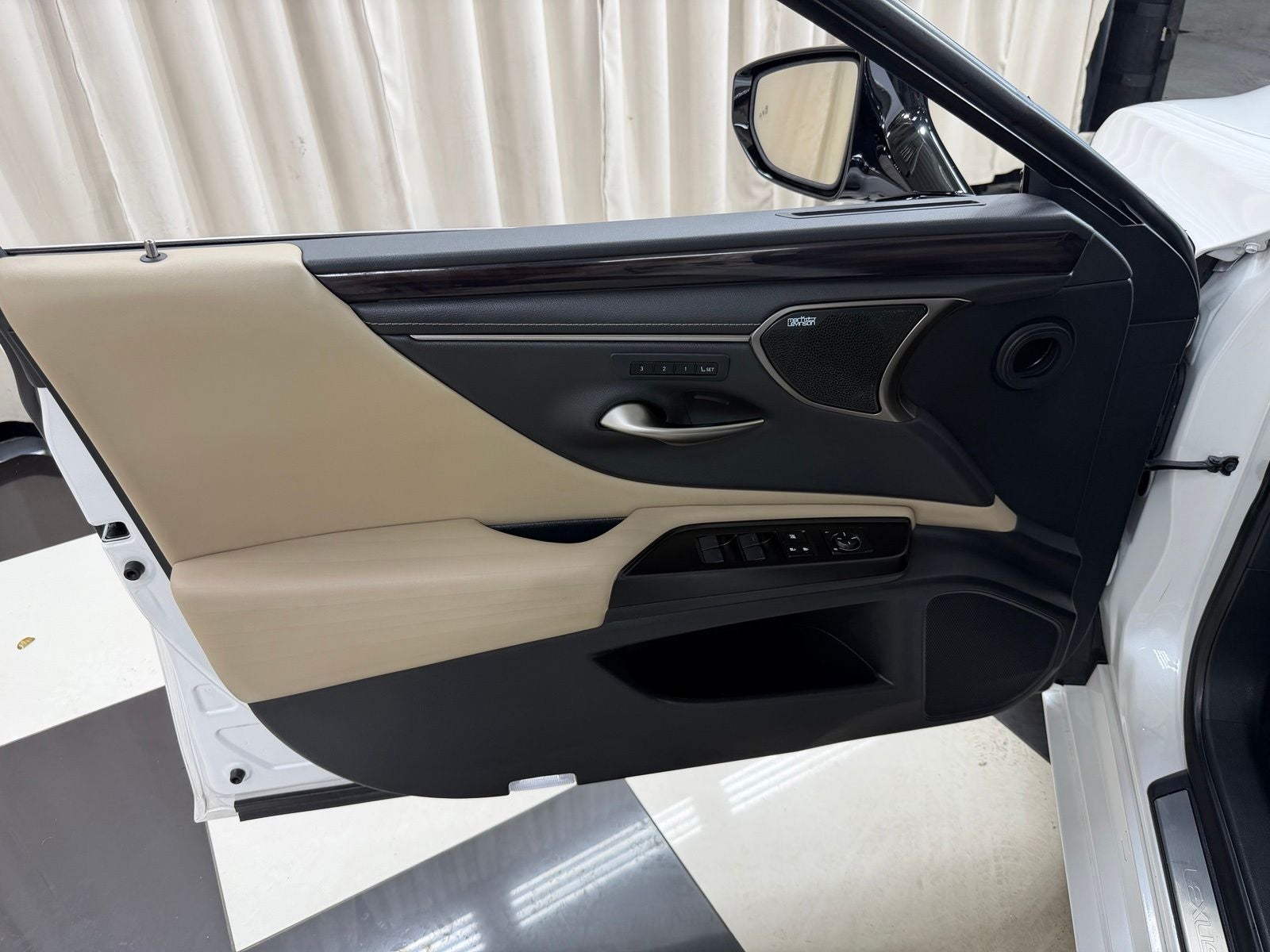 2019 Lexus ES 350 Ultra Luxury