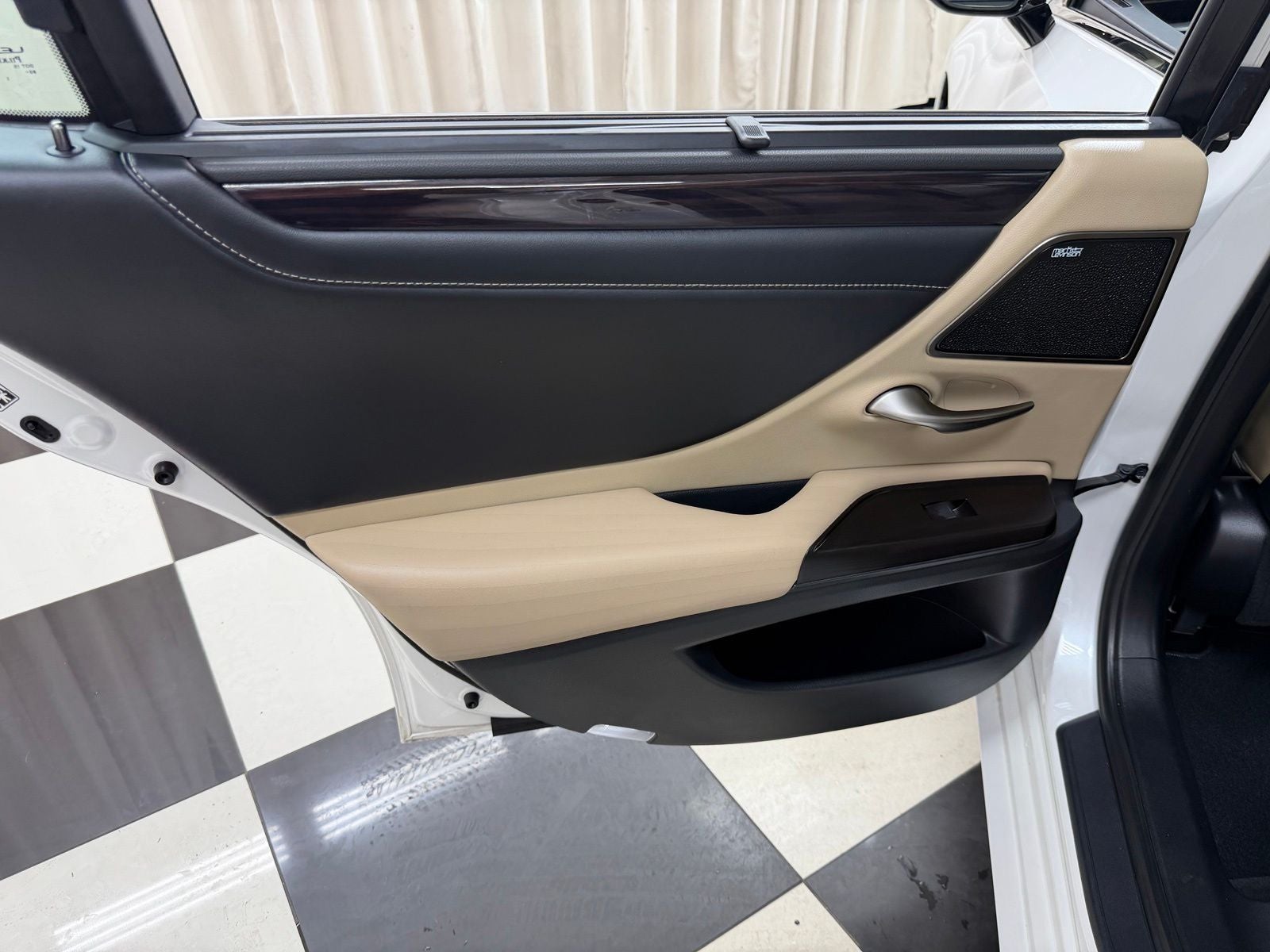 2019 Lexus ES 350 Ultra Luxury
