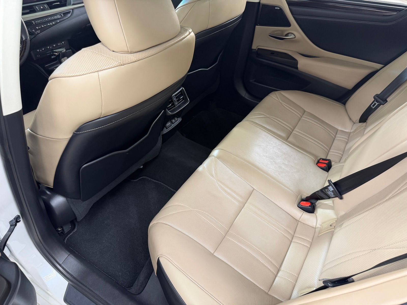 2019 Lexus ES 350 Ultra Luxury