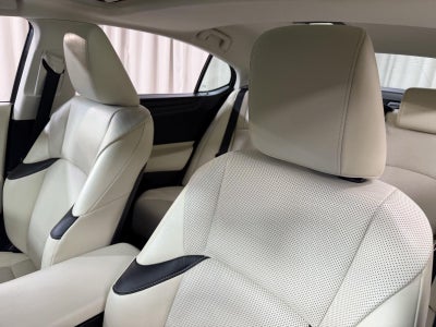 2022 Lexus Es ES 250