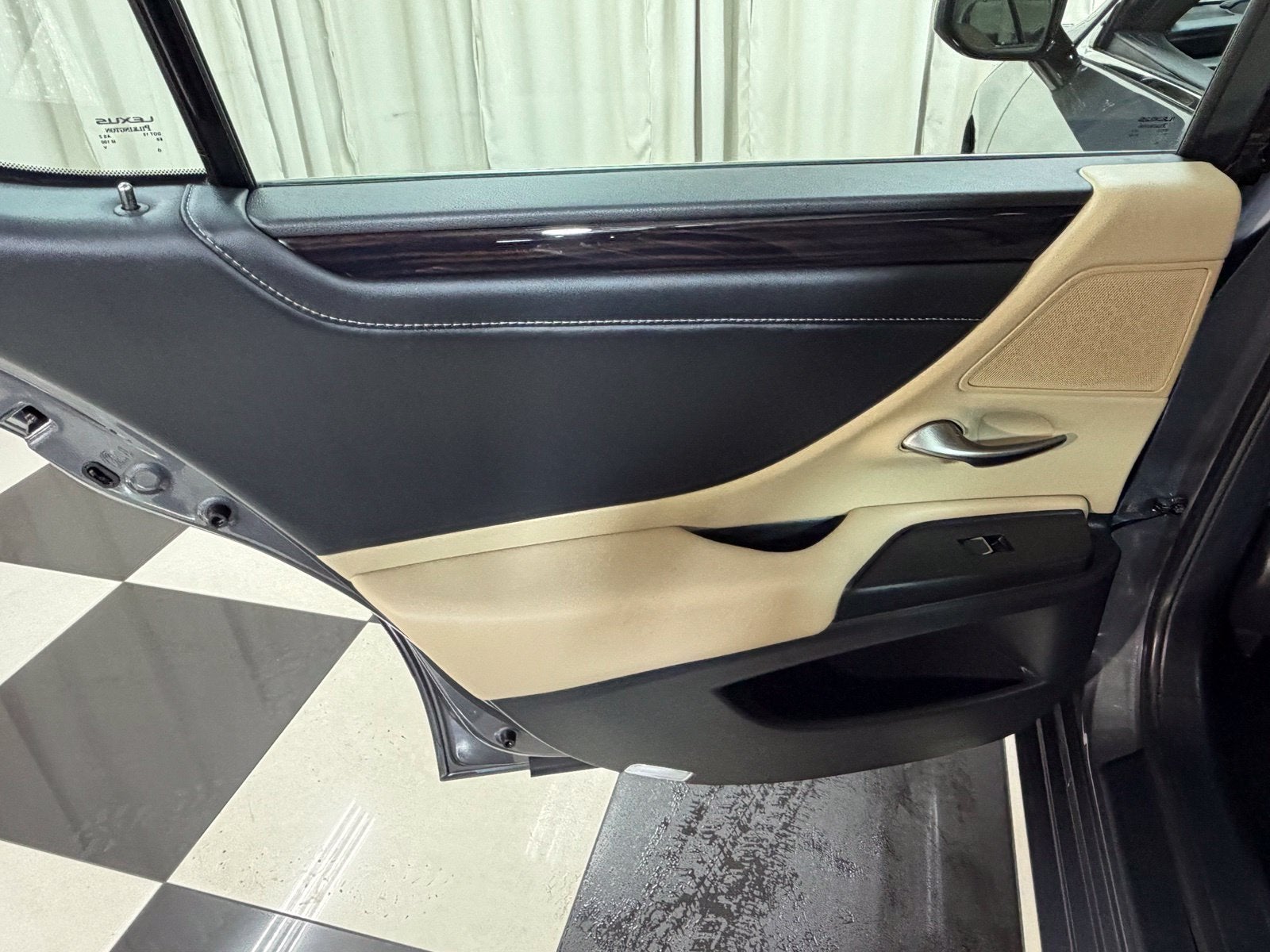 2021 Lexus ES 250