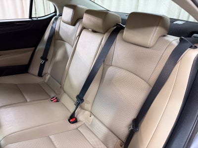 2021 Lexus ES 250