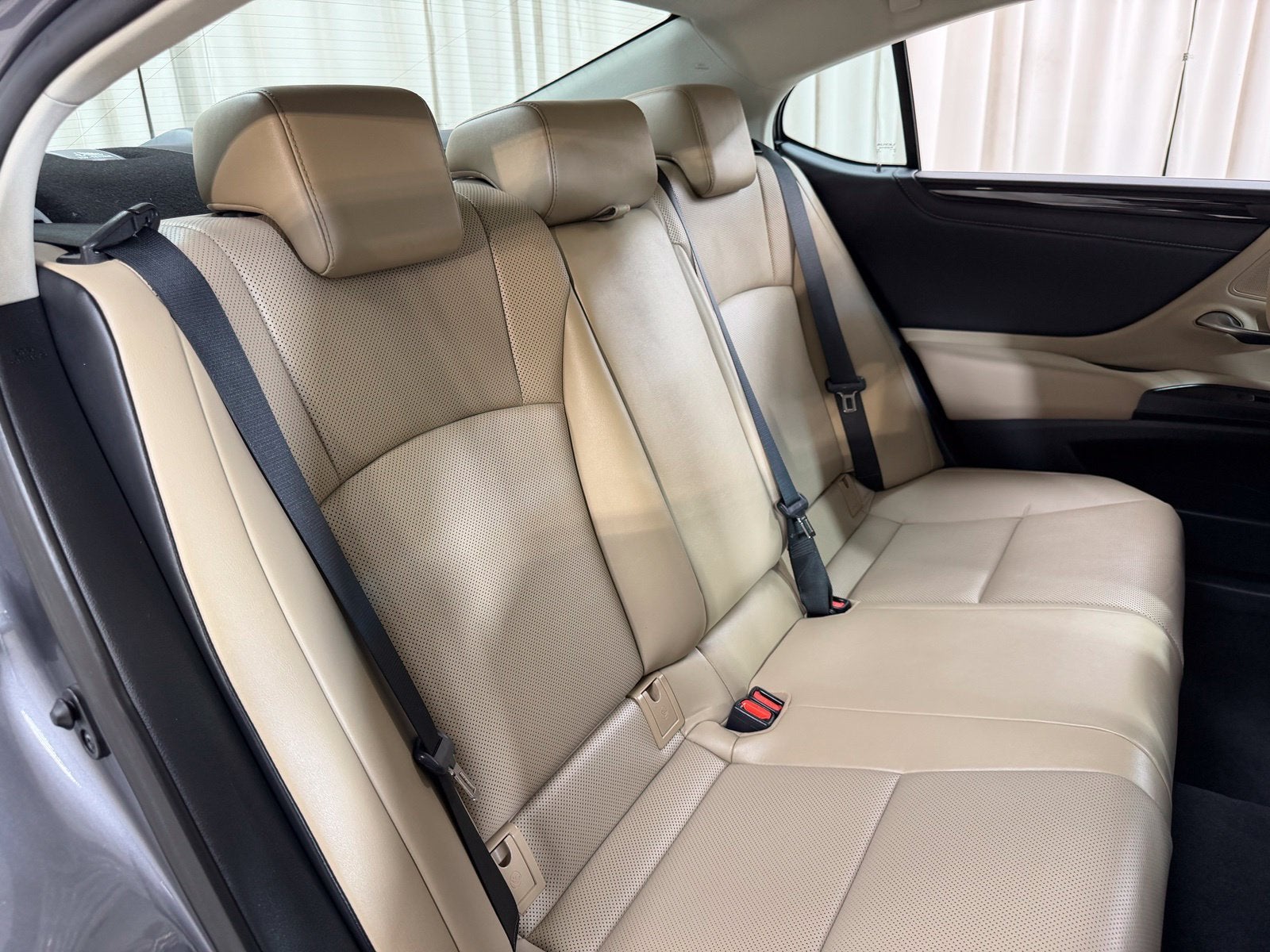 2021 Lexus ES 250