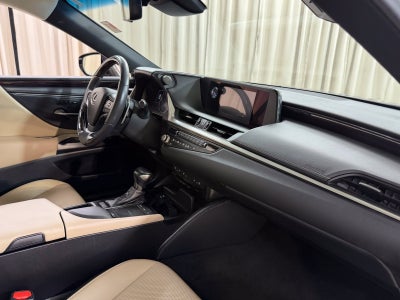 2021 Lexus ES 250