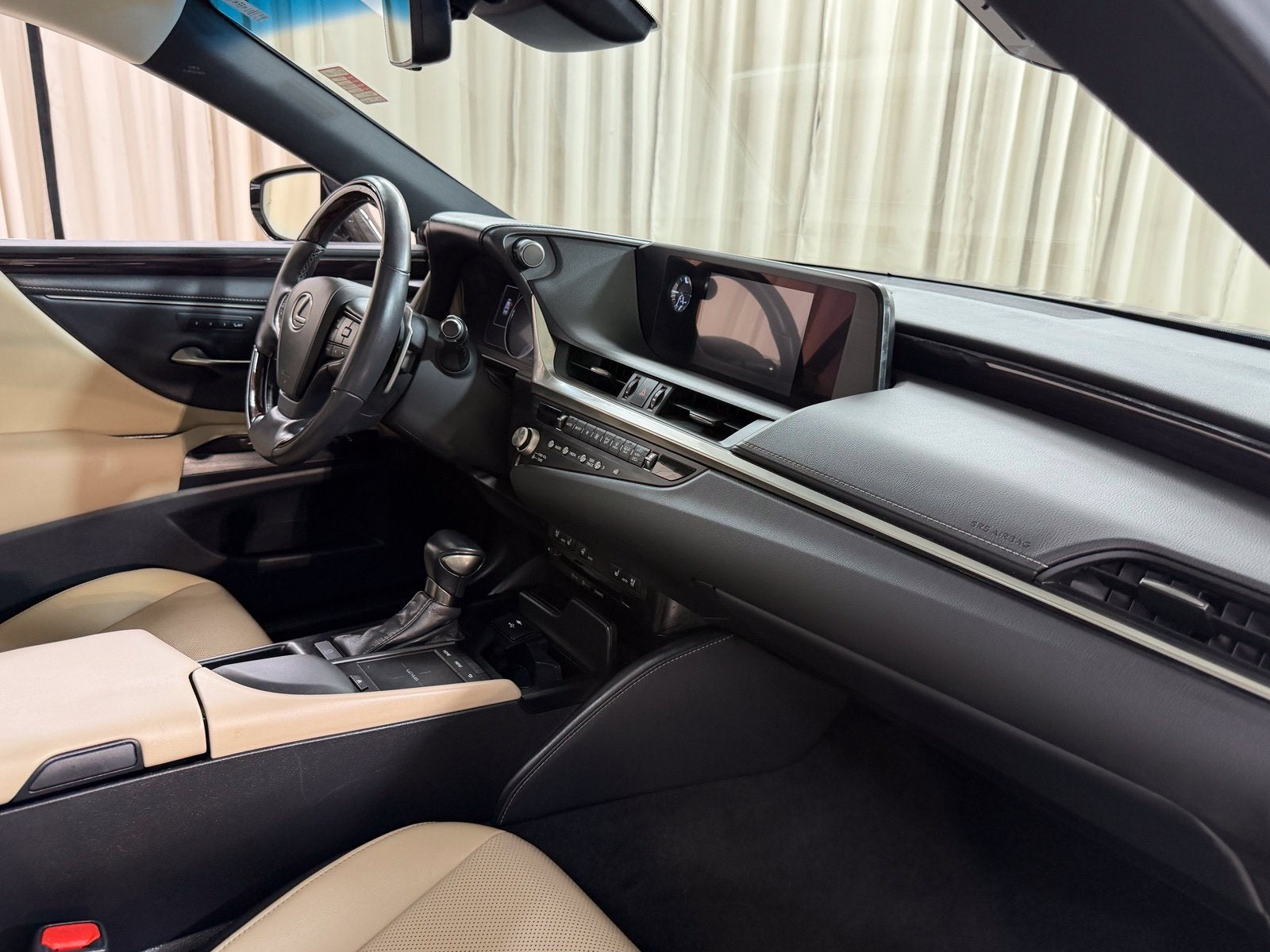 2021 Lexus ES 250
