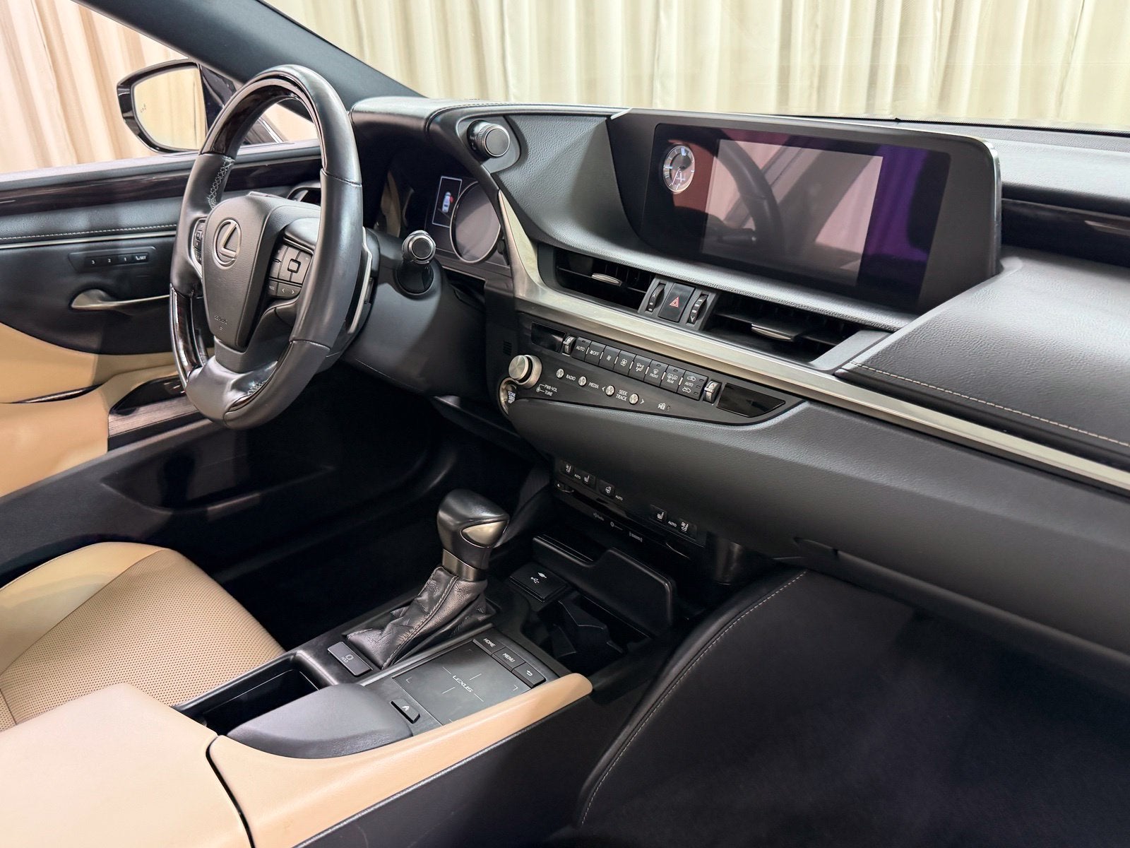 2021 Lexus ES 250