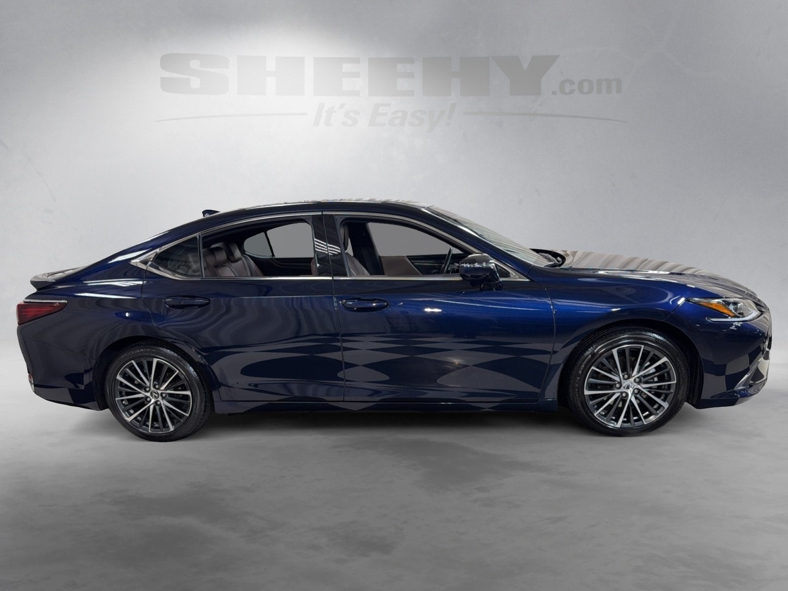 2025 Lexus ES 300h