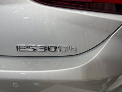 2025 Lexus ES 300h