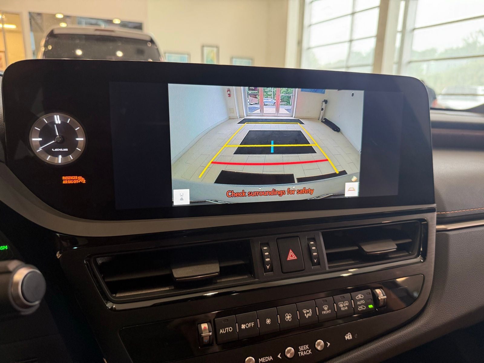 2025 Lexus ES 350