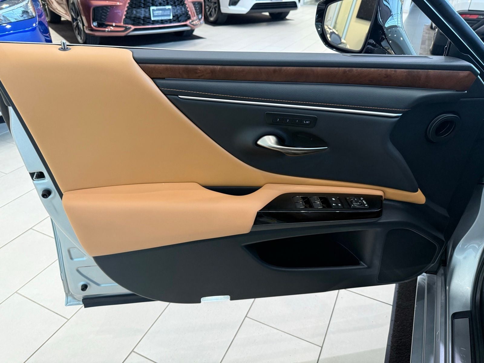 2025 Lexus ES 350