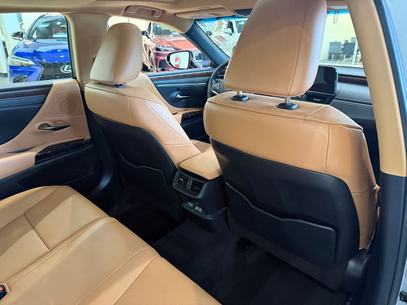 2025 Lexus ES 350