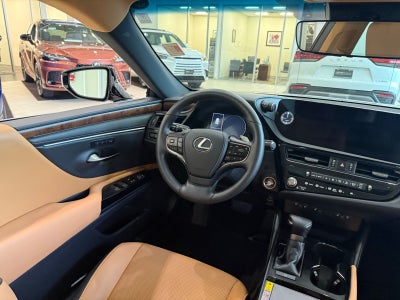 2025 Lexus ES 350