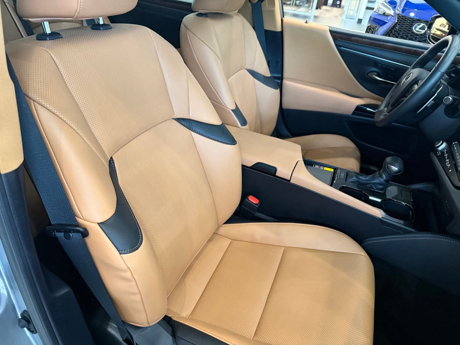 2025 Lexus ES 350