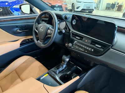 2025 Lexus ES 350
