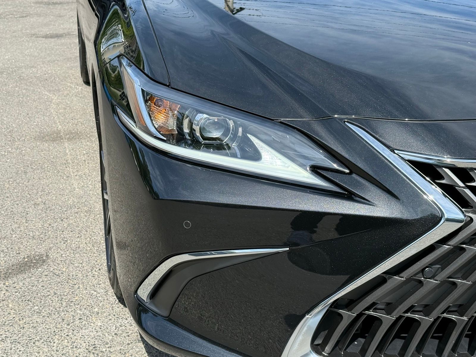 2025 Lexus ES 350