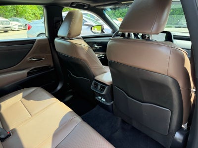 2025 Lexus ES 350
