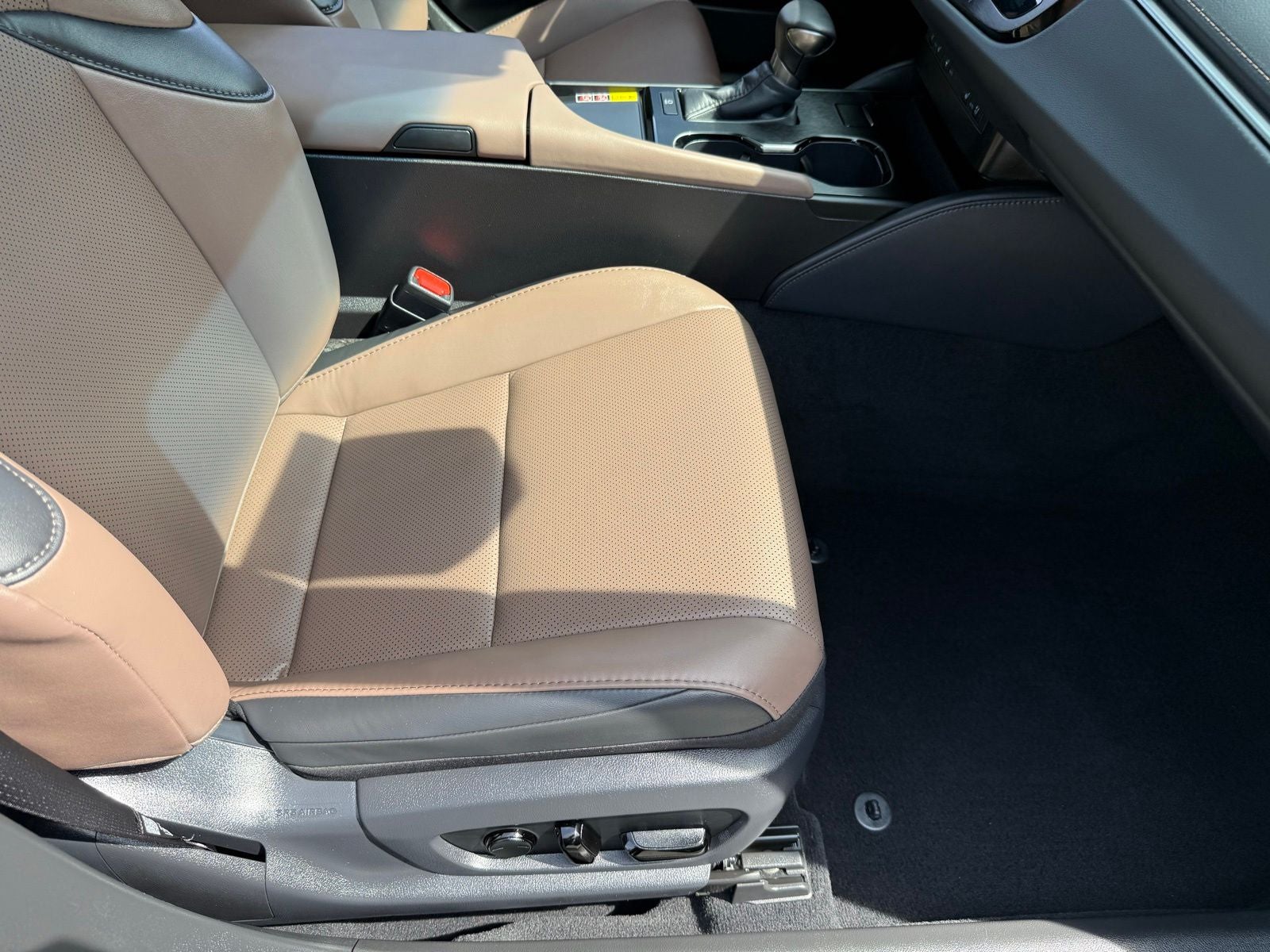 2025 Lexus ES 350