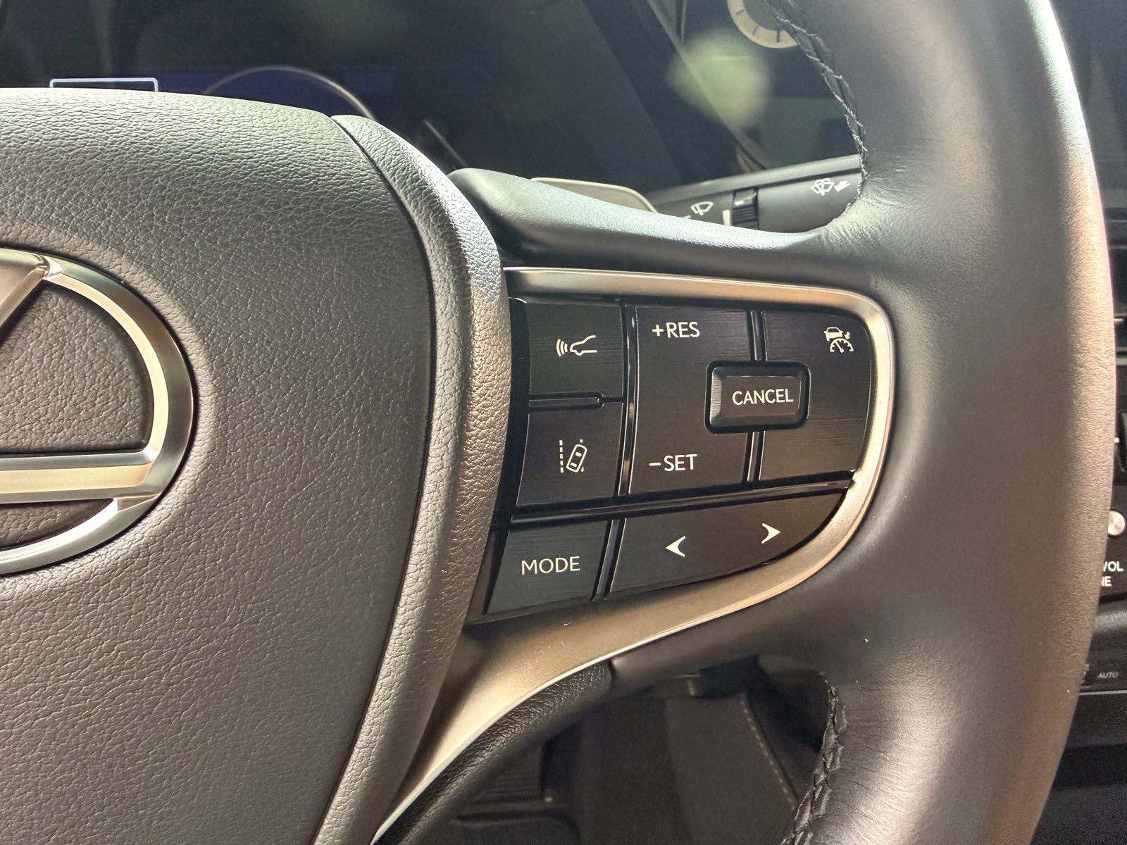 2024 Lexus ES 350
