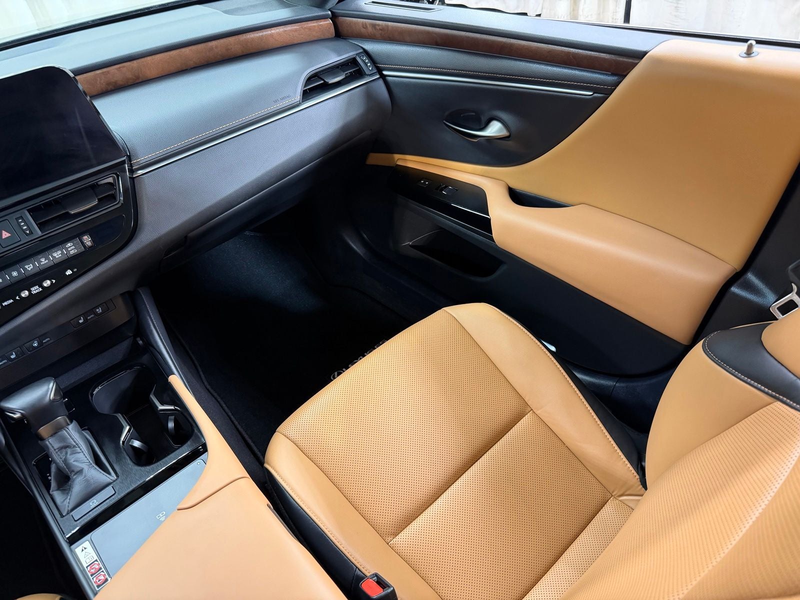 2024 Lexus ES 350