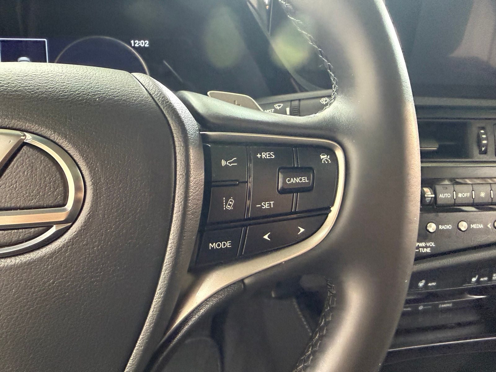 2022 Lexus ES 350