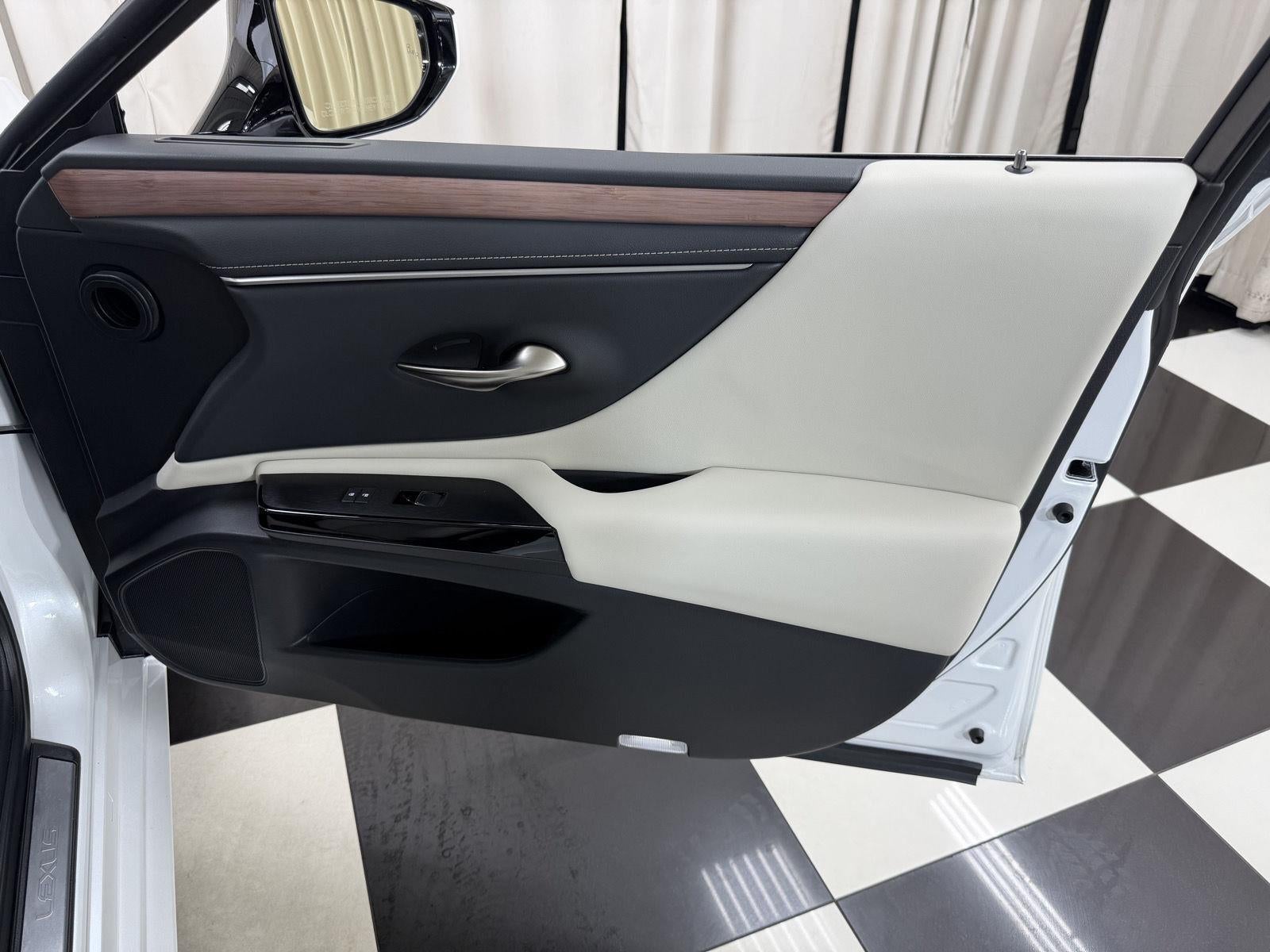 2025 Lexus Es ES 350
