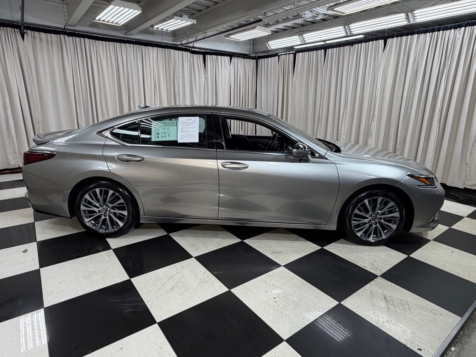 2021 Lexus ES 350