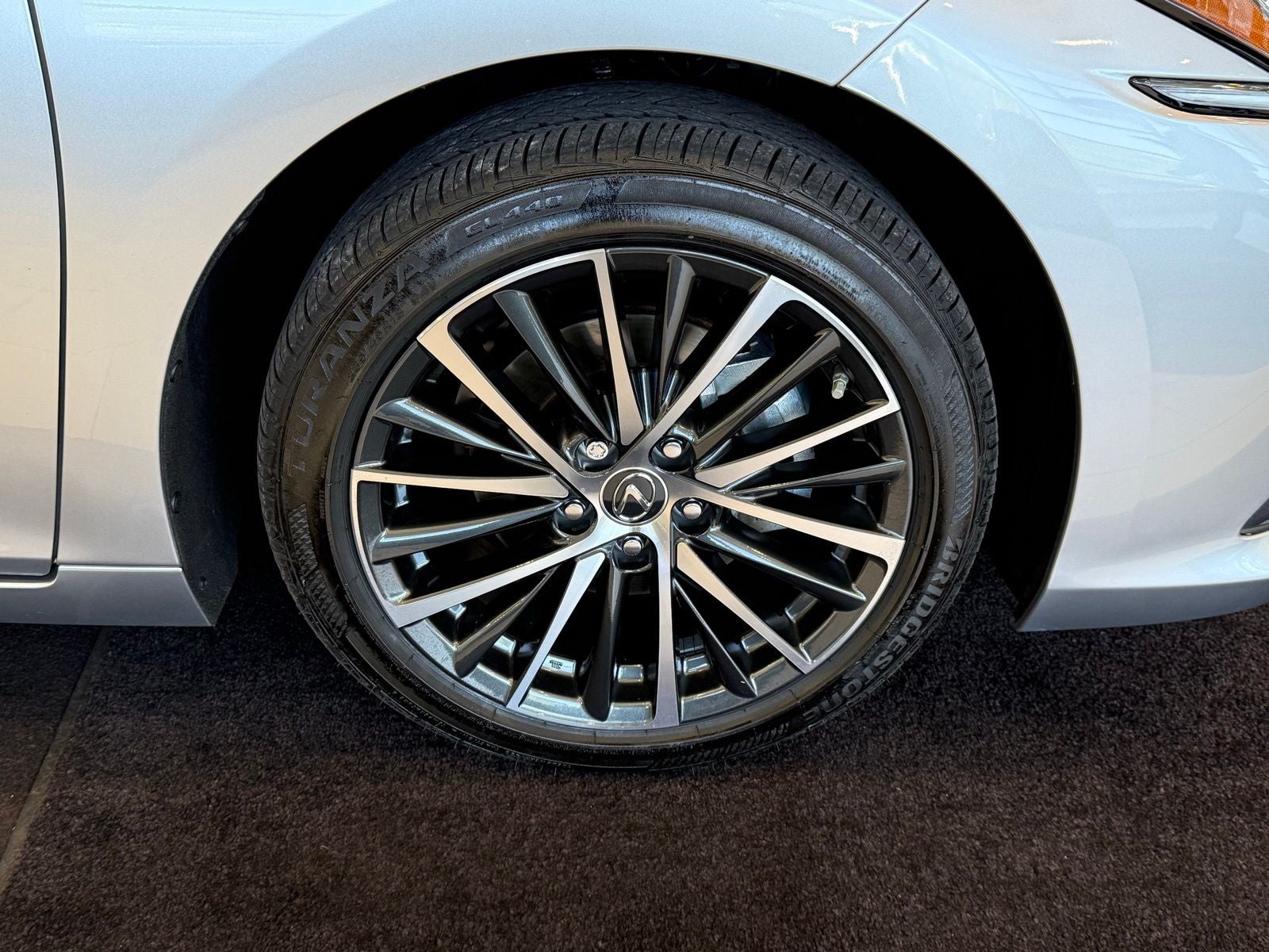 2024 Lexus ES 350