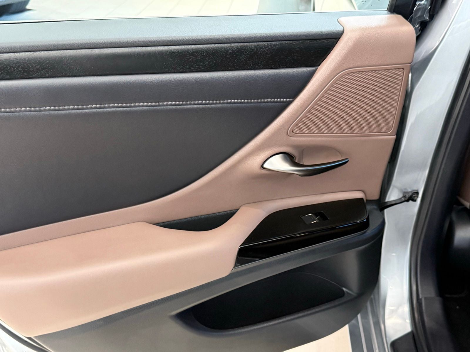 2024 Lexus ES 350