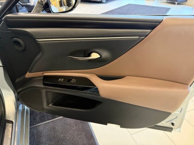 2024 Lexus ES 350