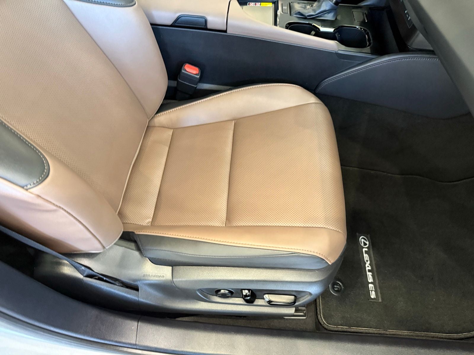2024 Lexus ES 350