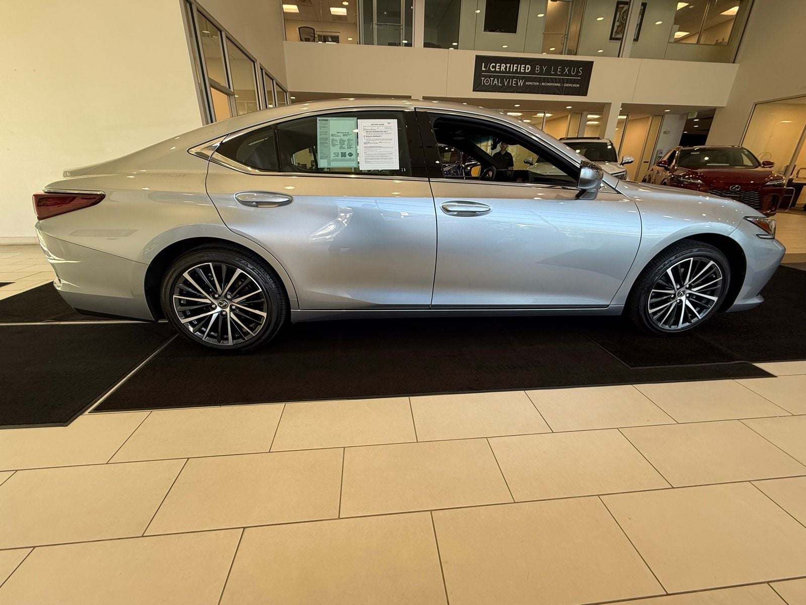 2024 Lexus ES 350