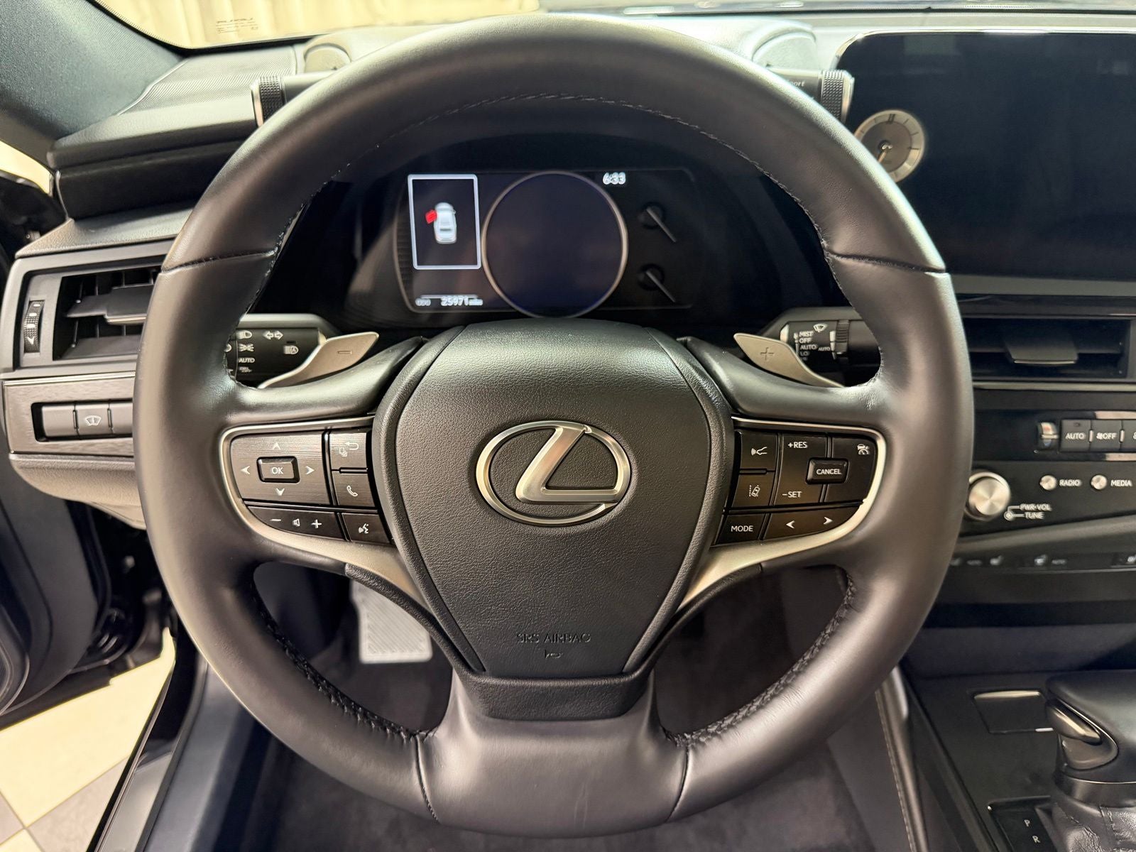 2025 Lexus ES 350