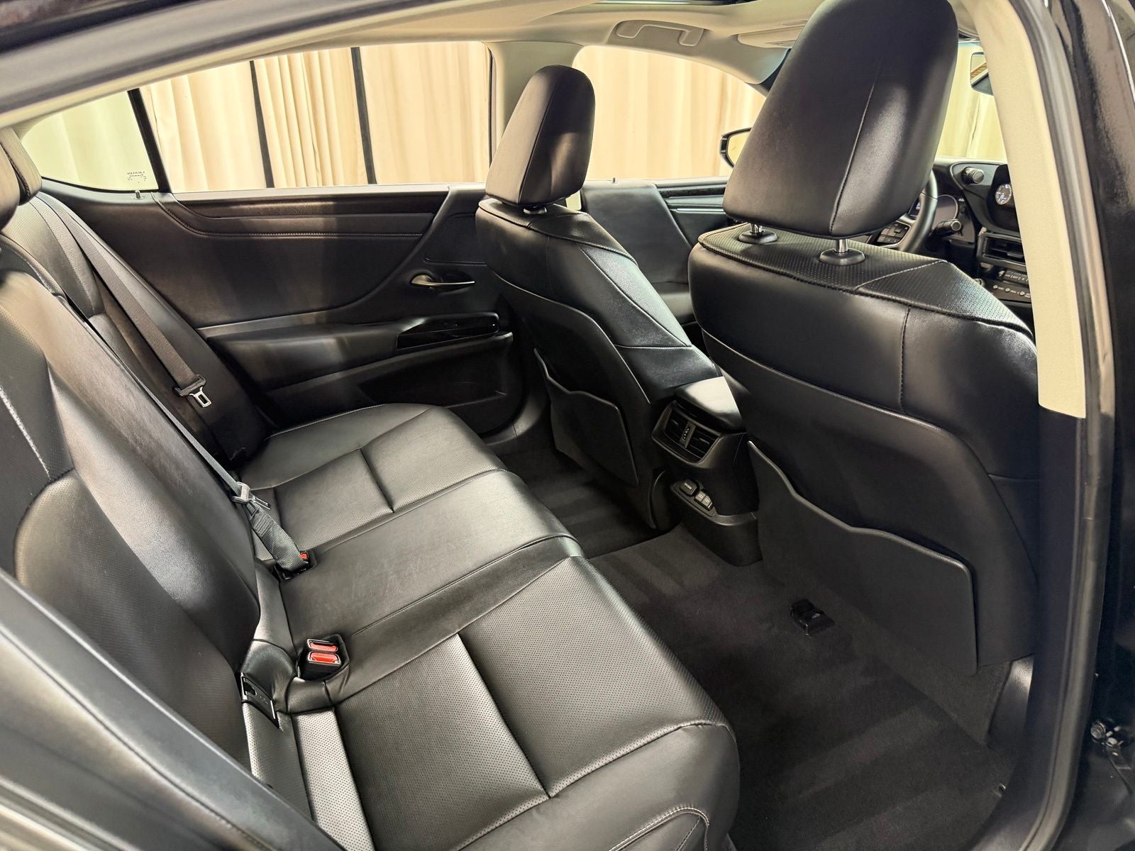 2025 Lexus ES 350