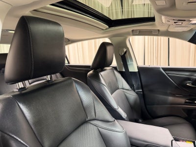2025 Lexus ES 350
