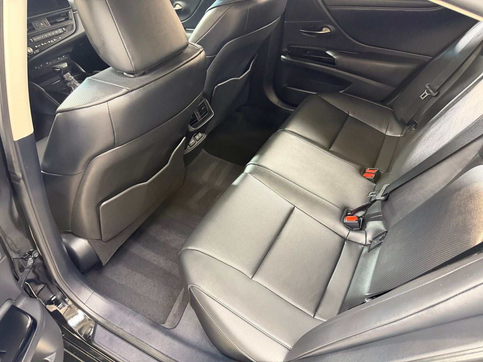 2025 Lexus ES 350