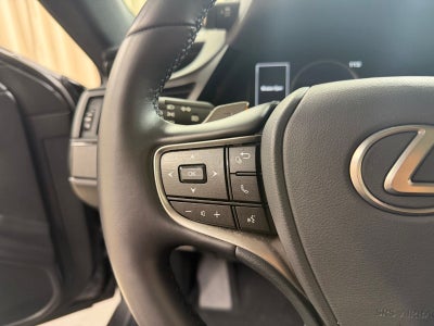 2025 Lexus ES 350