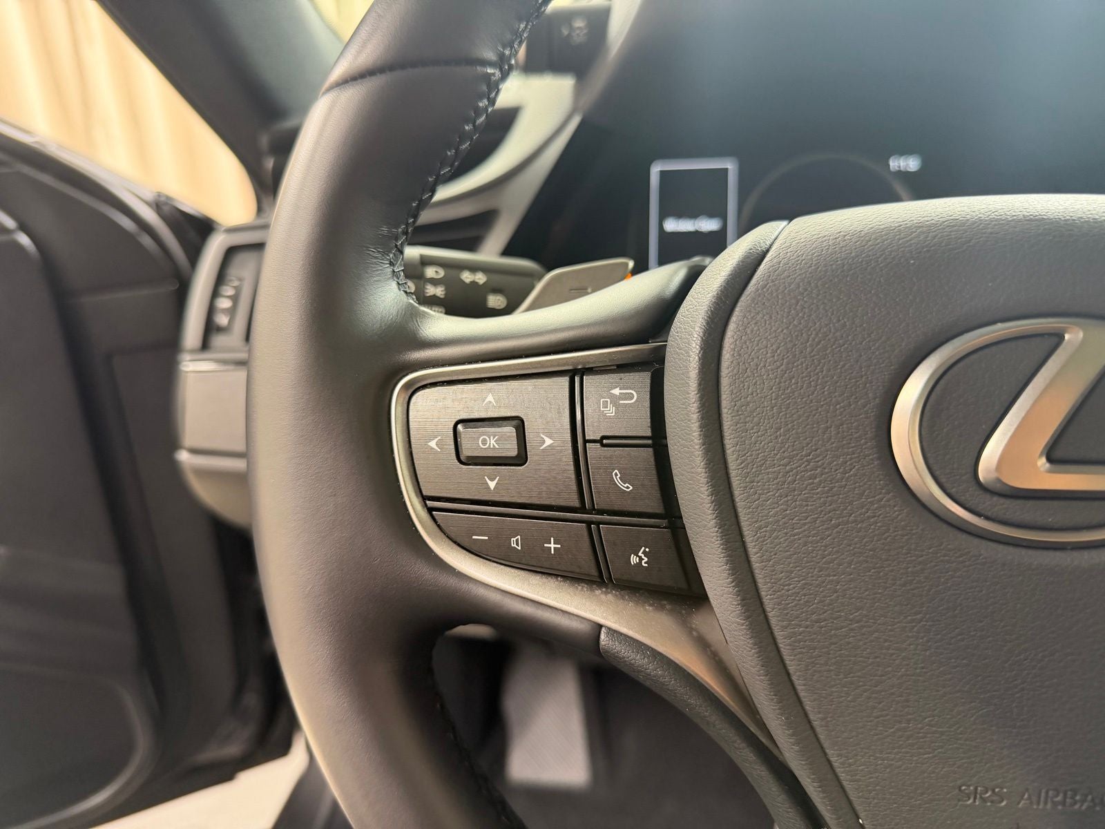 2025 Lexus ES 350