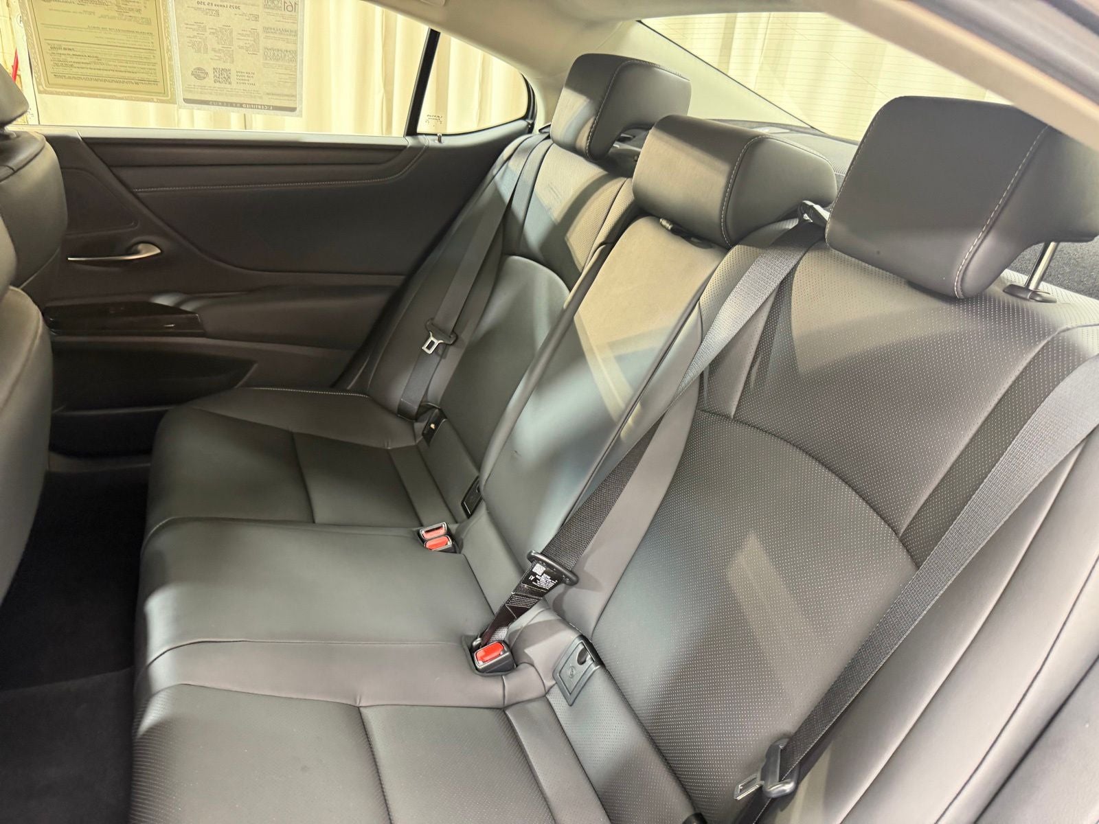 2025 Lexus ES 350