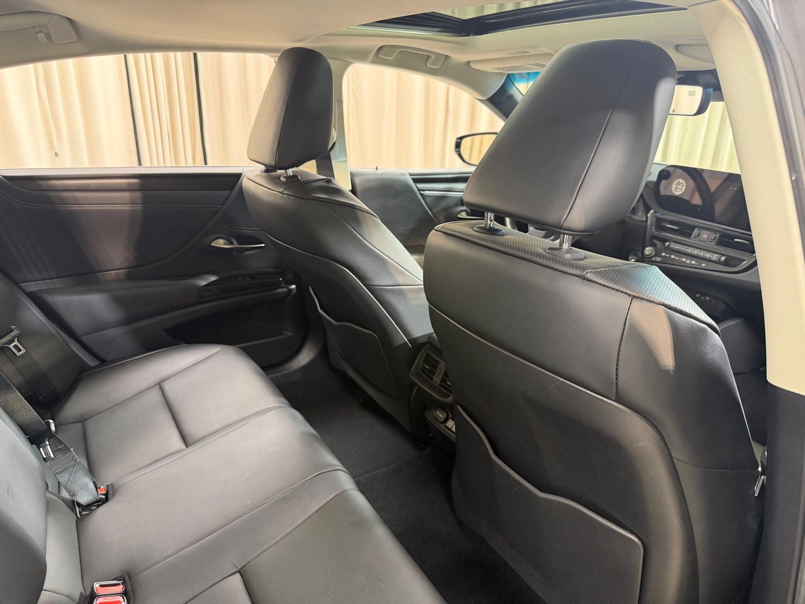 2025 Lexus ES 350