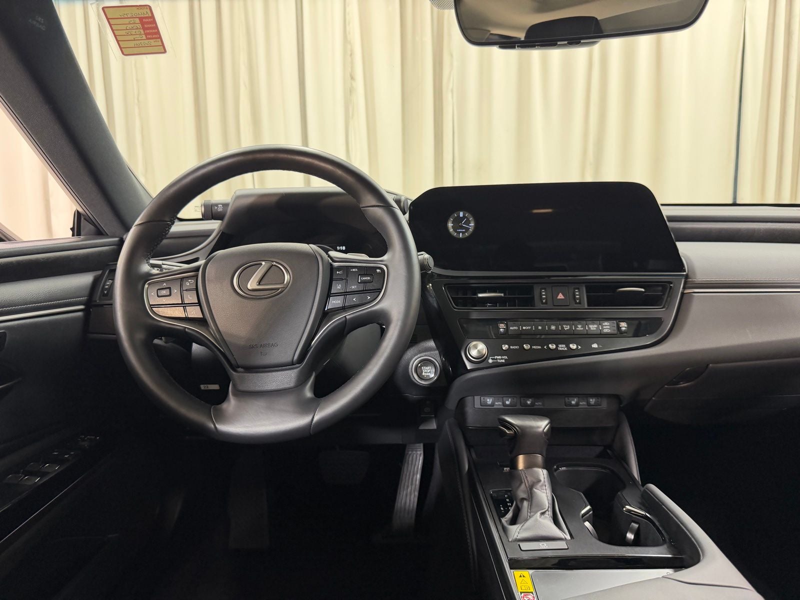 2025 Lexus ES 350