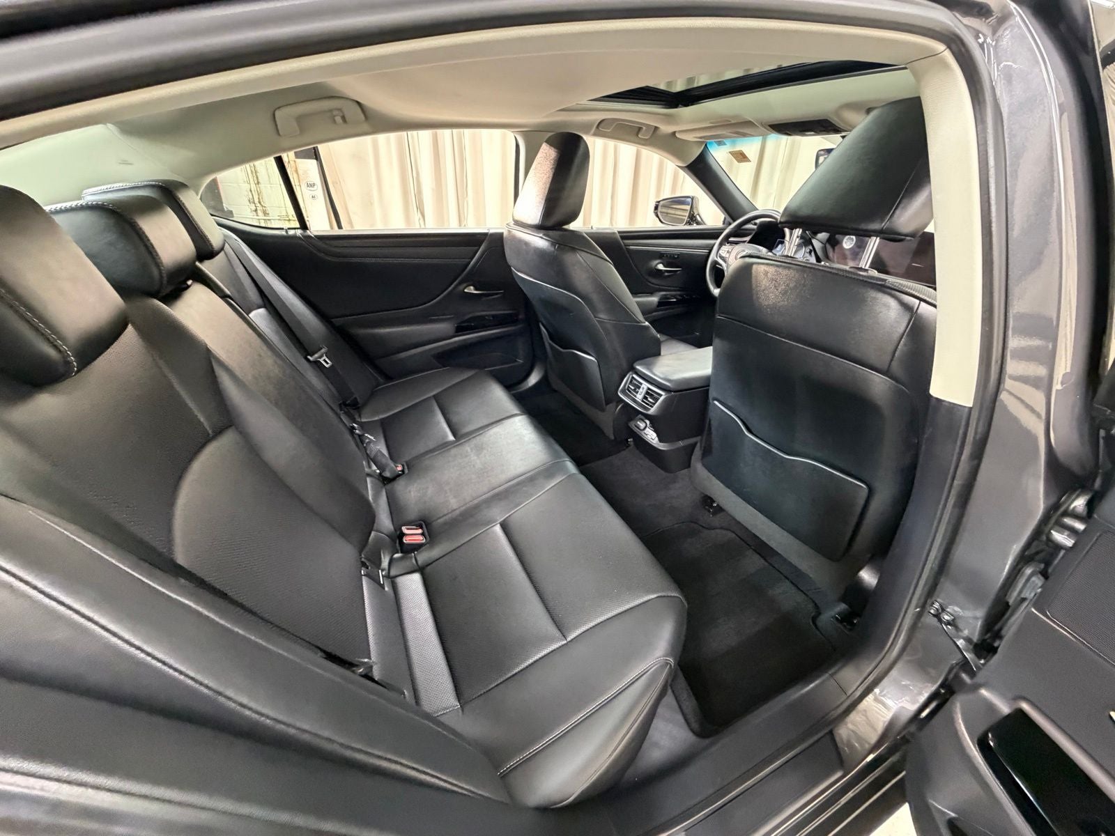 2022 Lexus ES 350