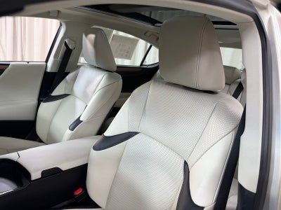 2025 Lexus ES 350