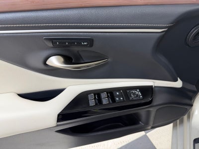 2025 Lexus ES 350