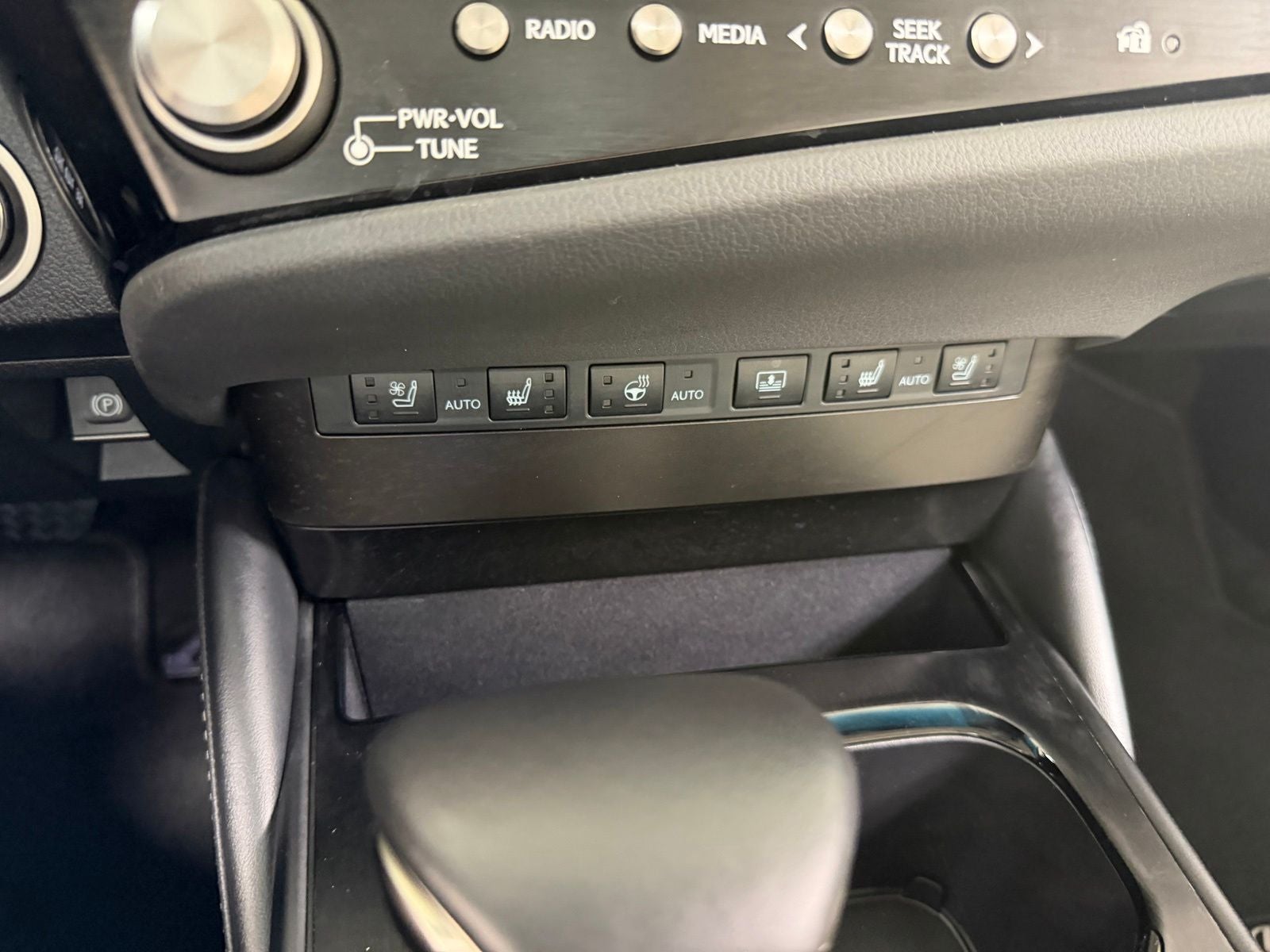 2025 Lexus ES 350