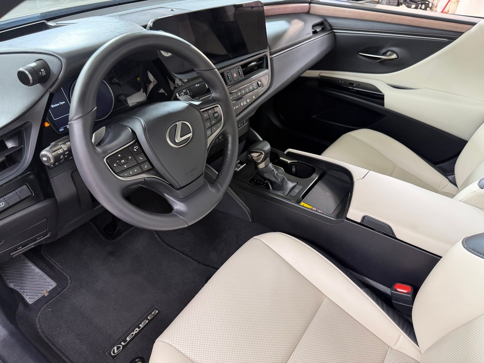 2025 Lexus ES 350