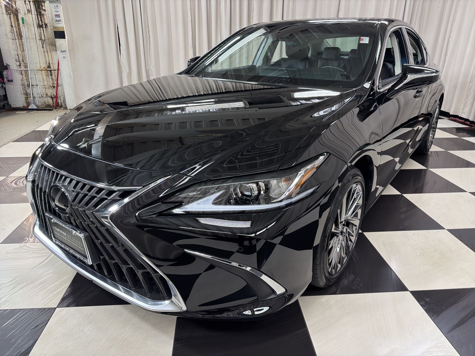 2024 Lexus ES 300h Luxury