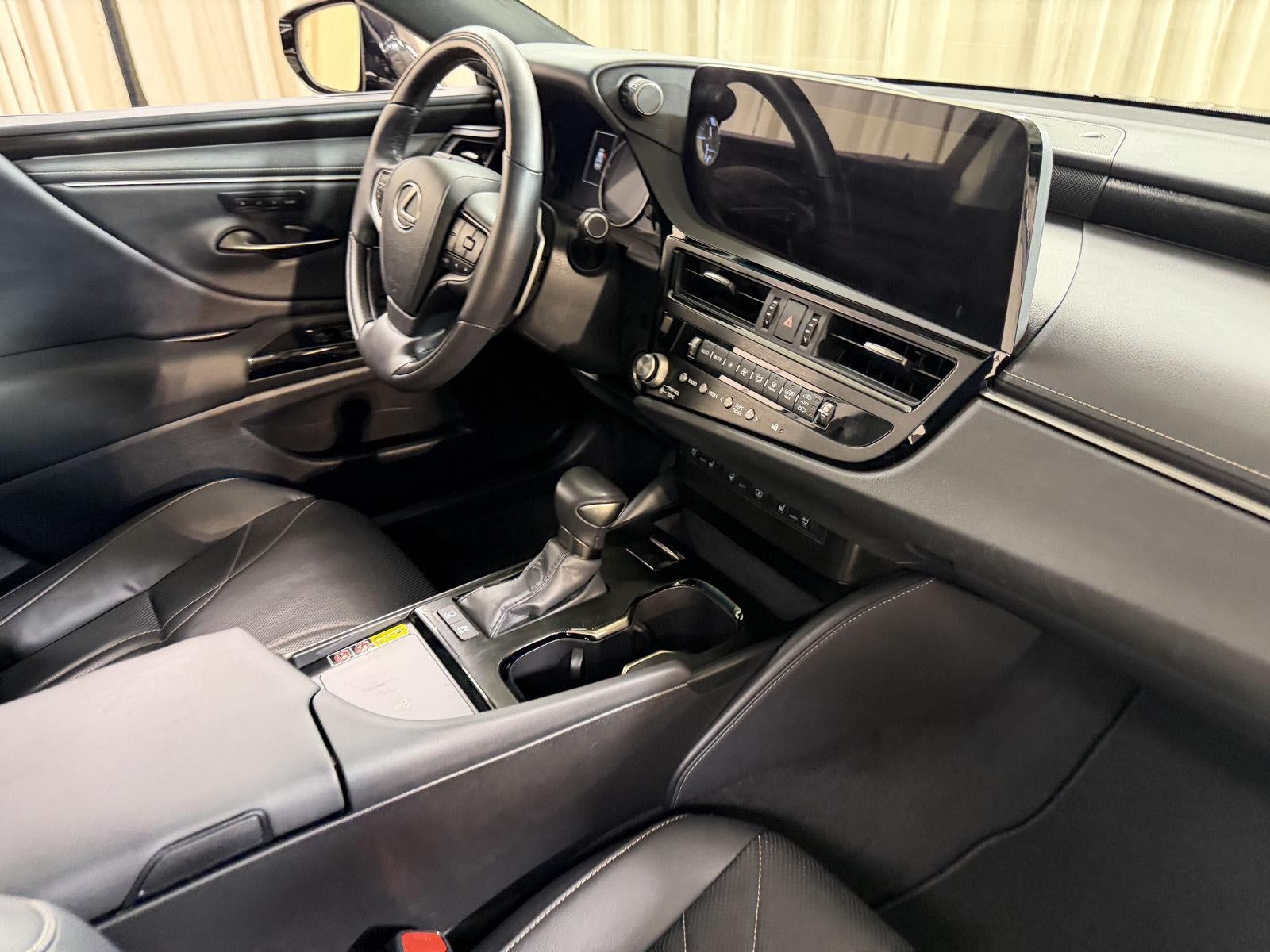 2024 Lexus Es ES 300h Luxury