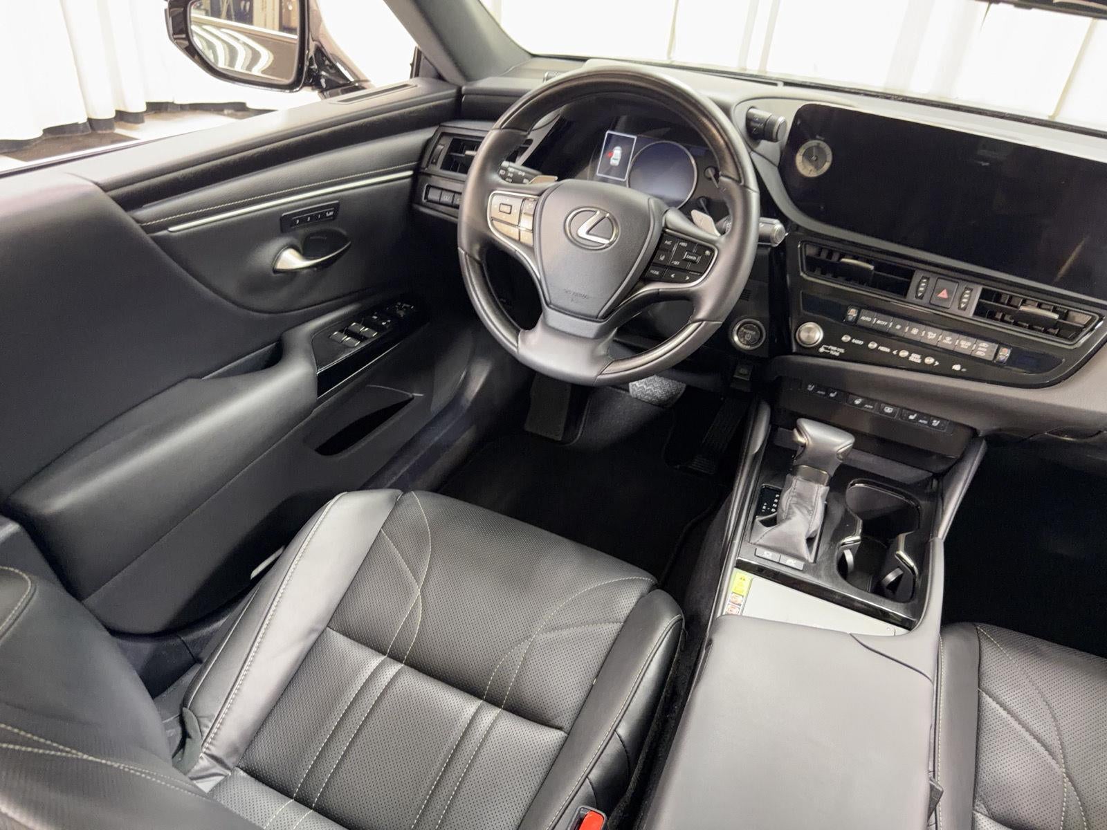 2024 Lexus Es ES 300h Luxury